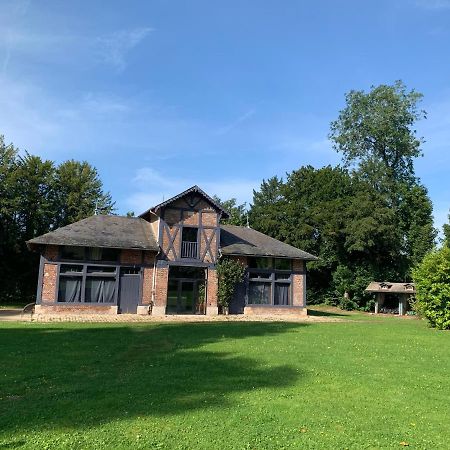 Le Gite Du Chateau Bertreville-Saint-Ouen Bagian luar foto